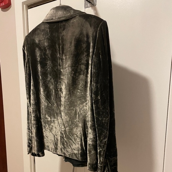 Silver/Gray Crushed velvet three-button blazer - Picture 2 of 5